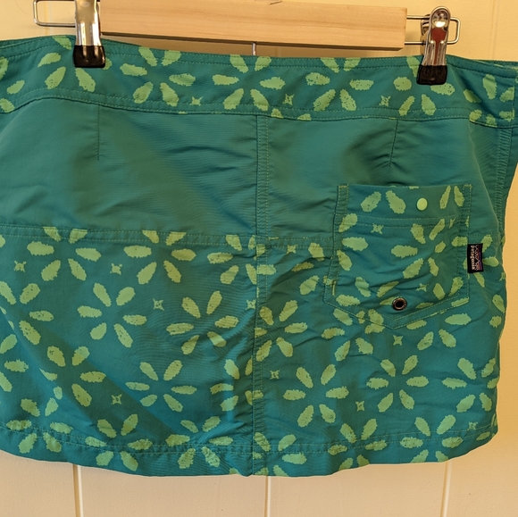 ❇️ Patagonia W Board skirtie Green Flower ❇️ - Picture 4 of 6